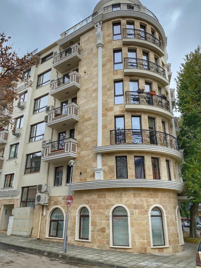 וארנה Stylish Urban Apart New 2021 Close To The Beach מראה חיצוני תמונה