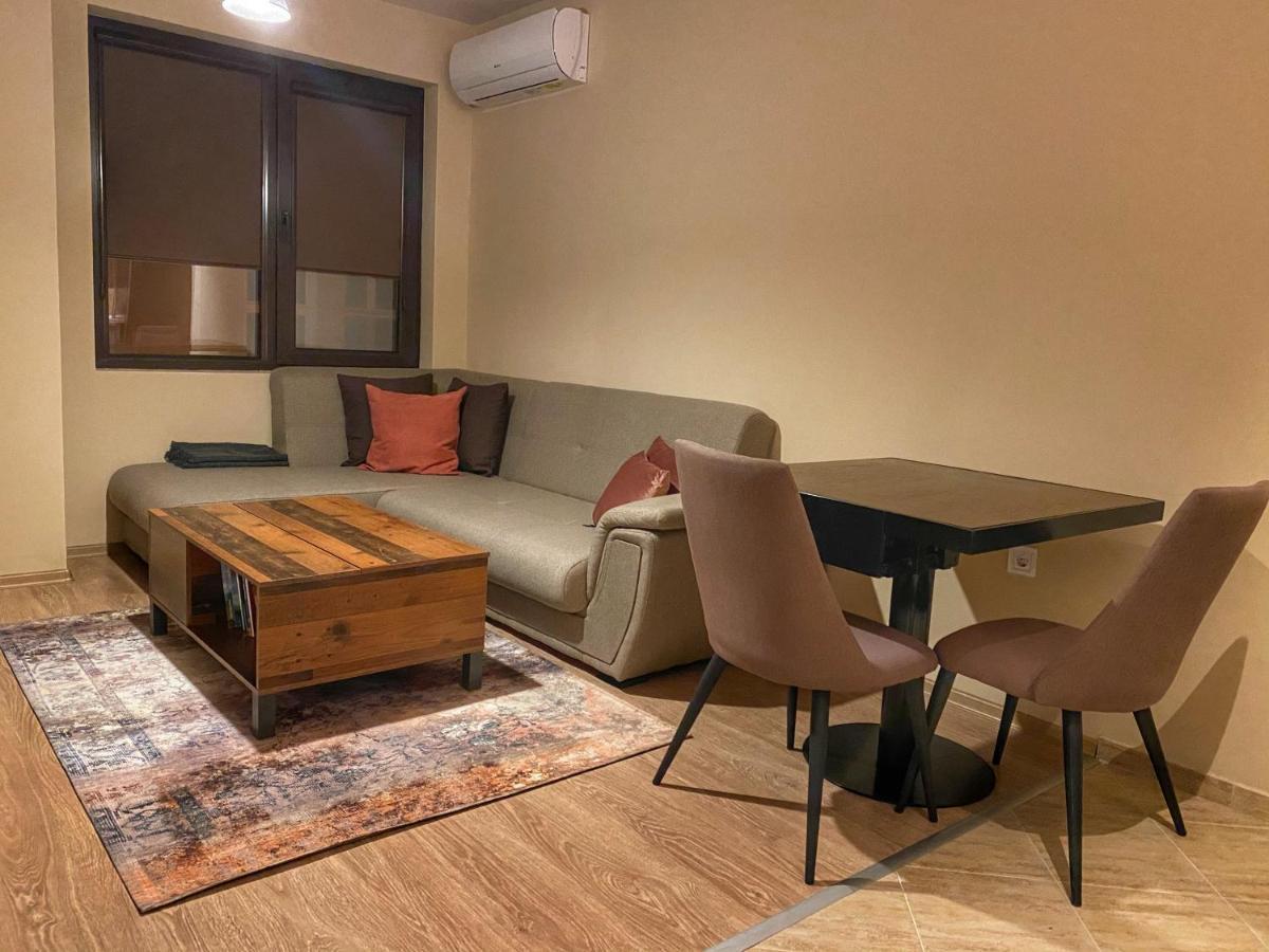 וארנה Stylish Urban Apart New 2021 Close To The Beach מראה חיצוני תמונה